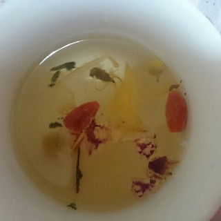 美的❤クコの実と菊系ハーブの楊貴妃茶